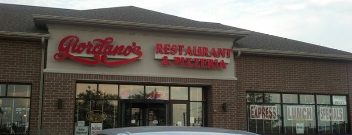Giordano's is one of Gregoryさんの保存済みスポット.