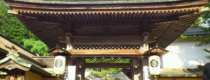 Muryoko-in Temple is one of 高野山山上伽藍.