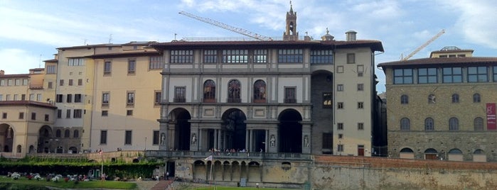 Galleria degli Uffizi is one of Florence Bars, Cafes, Food, POI.