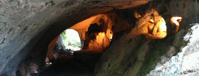 Cuevas de Zugarramurdi is one of Marta : понравившиеся места.