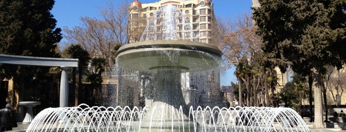 Fountains Square is one of Unlock Baku.
