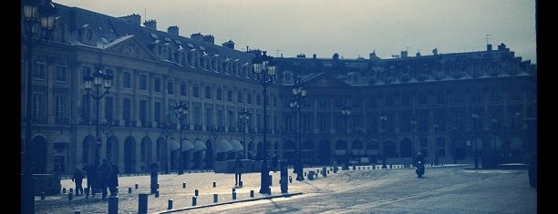 Вандомская площадь is one of Paris.