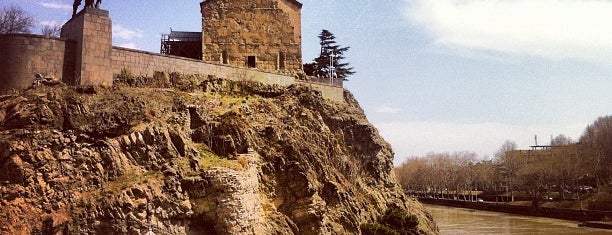 Храм Метехи is one of Essential Tbilisi #4sqCities.