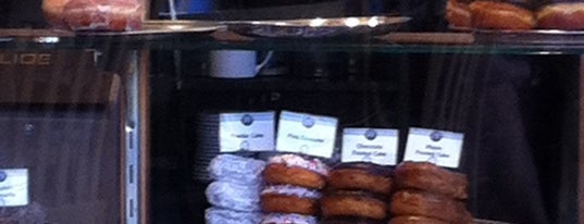 Top Pot Doughnuts is one of Flippin Hot Spots - Seattle, WA.