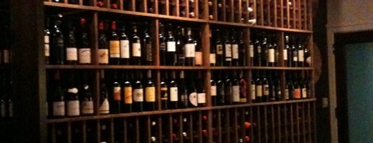 Cork Wine Pub is one of Francesさんのお気に入りスポット.