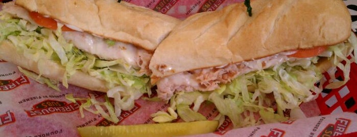 Firehouse Subs is one of Lugares favoritos de Shawn Ryan.