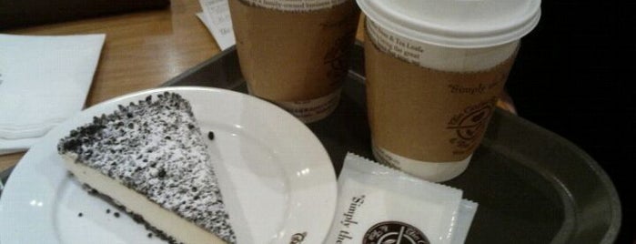The Coffee Bean & Tea Leaf is one of Favorite Places in SINCHON.