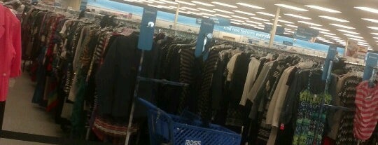 Ross Dress for Less is one of Posti che sono piaciuti a Jamie.