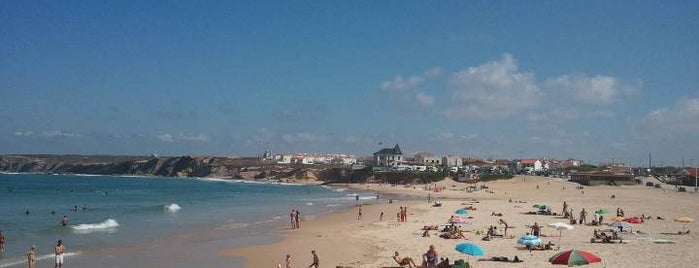 Praia do Baleal Sul is one of locais.