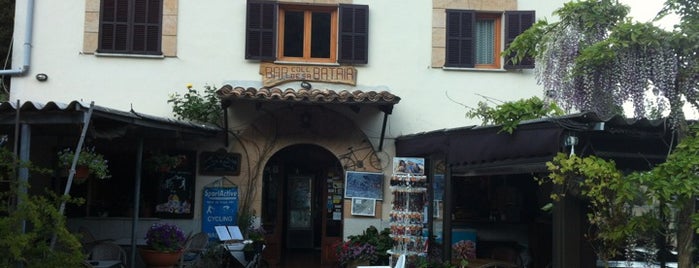 Coll de Sa Bataia is one of Restaurantes.