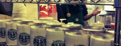 Starbucks is one of Coffee Shops & Cake ^o^.