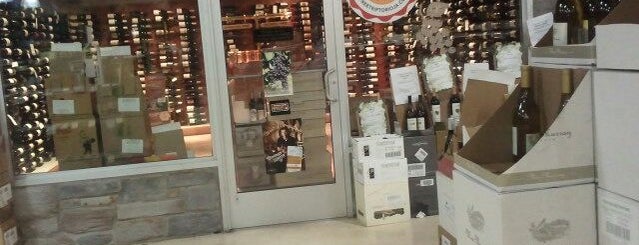 PA Wine & Spirits is one of Ђорђе’s Liked Places.