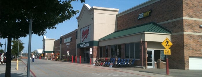 Walmart Supercenter is one of Orte, die Terry gefallen.