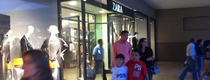 Zara is one of Centro Comercial Andares.