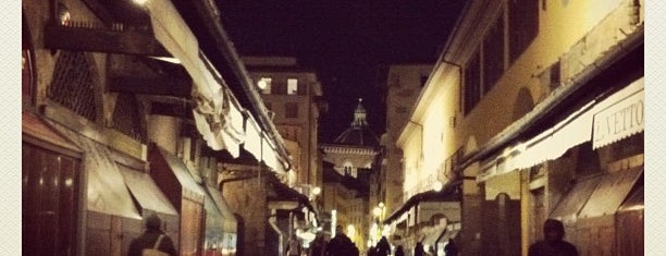 Ponte Vecchio is one of Un bacione a Firenze #4sqCities.