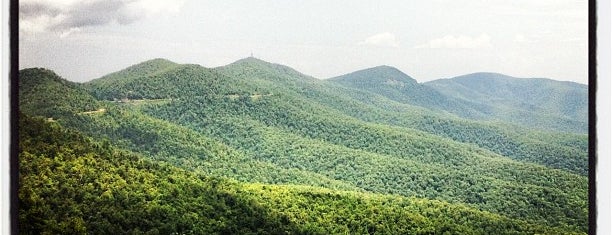 Blue Ridge Parkway is one of Road Trip USA.