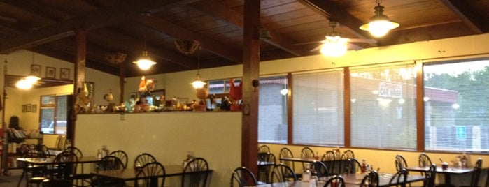 Cowboy Corner Cafe is one of สถานที่ที่ Teresa ถูกใจ.