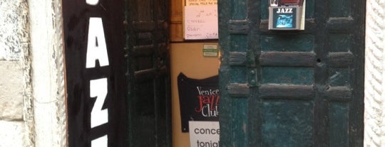 Venice Jazz Club is one of Zachary's Saved Places.