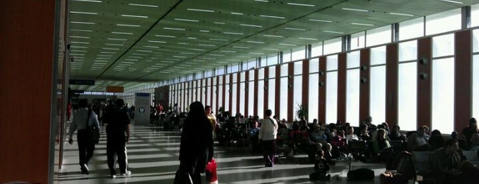 Muhammed V Uluslararası Havalimanı (CMN) is one of Airports - worldwide.