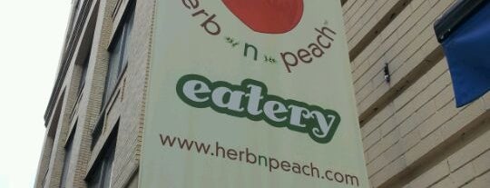 Herb-n-Peach Eatery is one of สถานที่ที่บันทึกไว้ของ Steena.