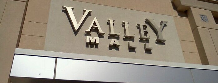 Valley Mall is one of George'nin Kaydettiği Mekanlar.