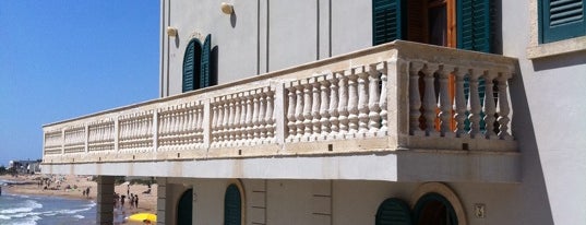 Casa del Commissario Montalbano is one of Da vedere in Italia.