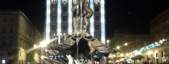 Piazza Barberini is one of Roma.