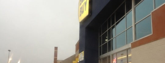Best Buy is one of Brandi’s Liked Places.