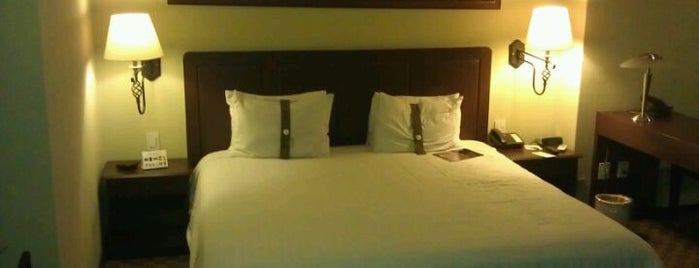 Holiday Inn Hotel & Suites is one of Mexico City, DF.