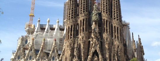 Templo Expiatório da Sagrada Família is one of Barcelona.
