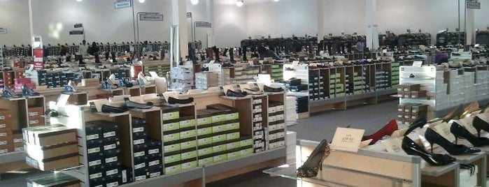 buy and sell shoes store
