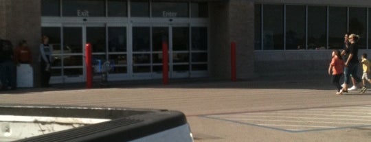 Walmart Supercenter is one of Armando : понравившиеся места.