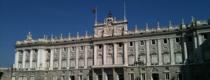 Palácio Real de Madri is one of Spain Hit List - 2011.