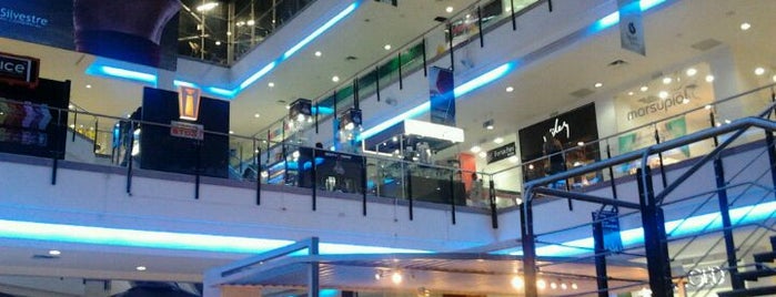 Centro Comercial San Silvestre is one of Orte, die Andres gefallen.