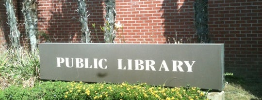 Loma Linda Branch Public Library is one of Tempat yang Disimpan Aamir.