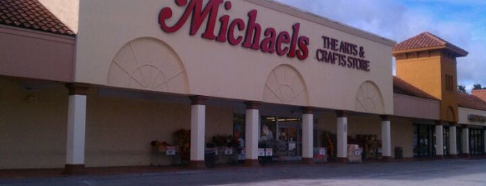 Michaels is one of Lieux qui ont plu à barbee.