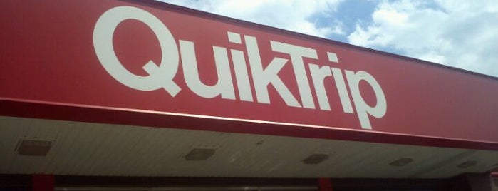 QuikTrip is one of สถานที่ที่ Chris ถูกใจ.