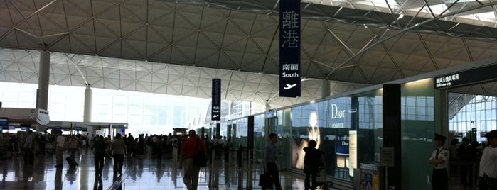 Aeropuerto Internacional de Hong Kong (HKG) is one of 香港 Hong Kong, City of Lights.