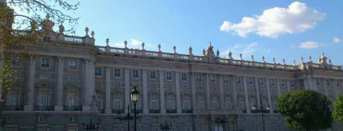 Plaza de Oriente is one of Madriz.