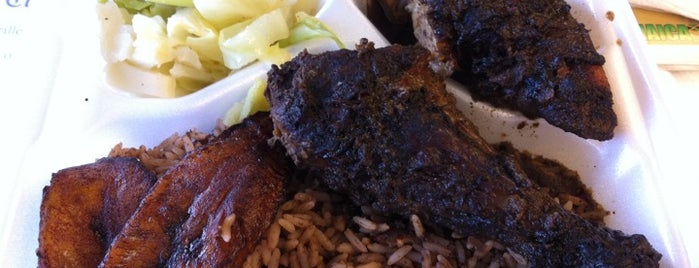 Front Page Jamaican Grille is one of OMG! Yum!.