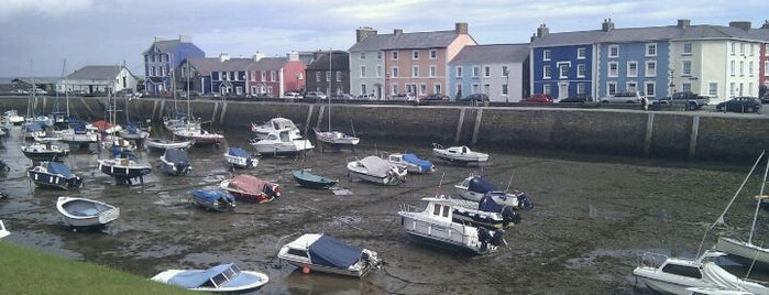 Aberaeron is one of Niina : понравившиеся места.