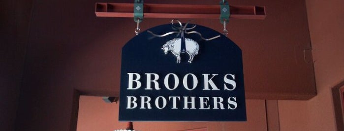 Brooks Brothers Outlet is one of Lugares favoritos de Andy.