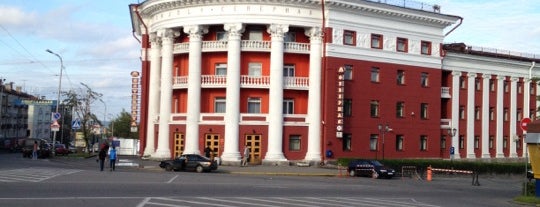 Гостиница «Северная» / Severnaya Hotel is one of Lieux qui ont plu à Lalita.