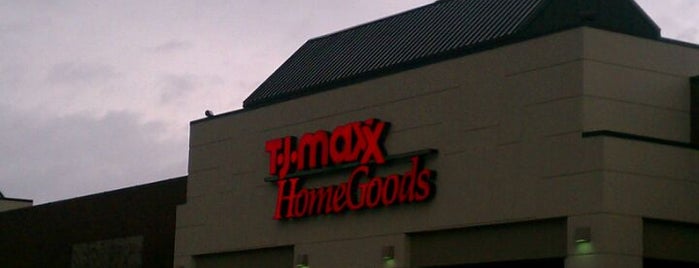 T.J. Maxx is one of Orte, die Brynn gefallen.