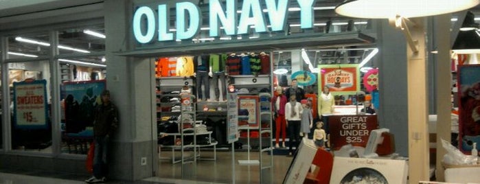 Old Navy is one of Kristinさんのお気に入りスポット.