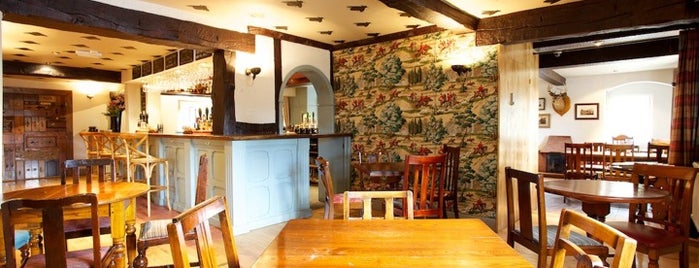 The Yew Tree Inn is one of Lugares favoritos de Carl.