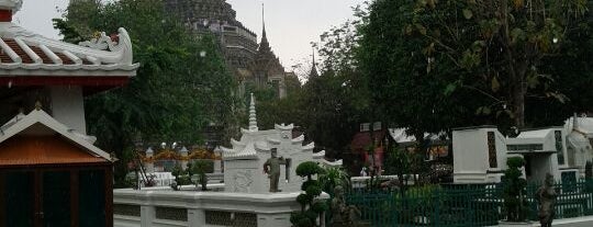 Wat Arun Rajwararam is one of Around Bangkok | ตะลอนทัวร์รอบกรุงฯ.