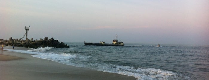 Jenks Inlet Beach is one of Tempat yang Disukai Chris.