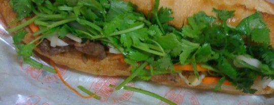 Bánh mì Sandwich is one of Must-visit Food in 新宿区.