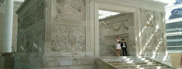 Museo dell'Ara Pacis is one of Rome for friends.